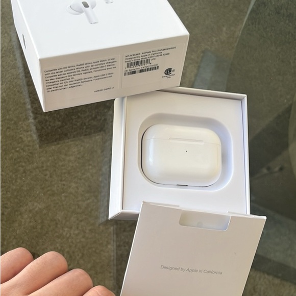Apple AirPods with Charging Case